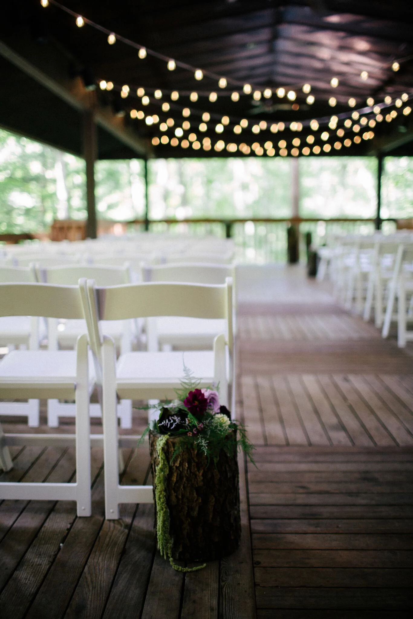  mossy log wedding ceremony decor 